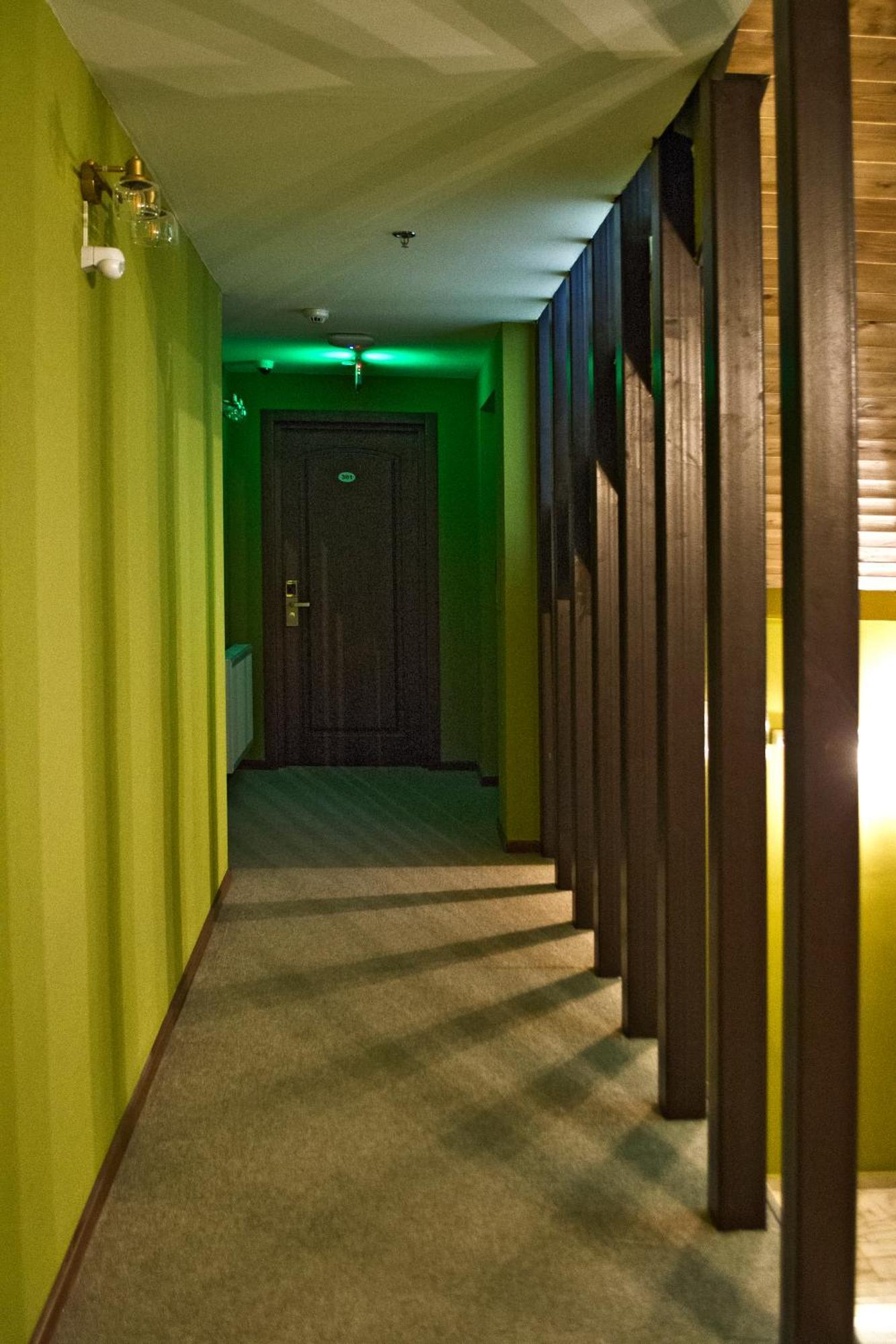 Green Inn Hotel Tbilisi Exteriör bild